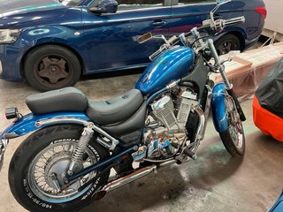 Suzuki Intruder Cruiser Azul