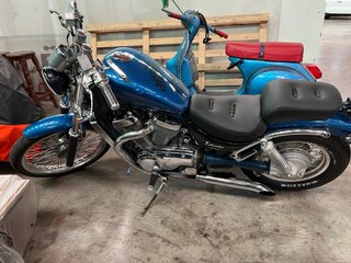 Suzuki Intruder Cruiser Azul