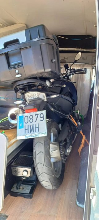 Renault Trafic Camper y acondicionada para motos
