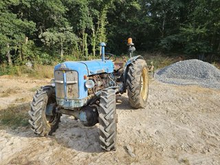 Tractor Ebro super 55 doble traccion. TRANSFERIBLE