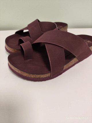 Sandalias cruzadas