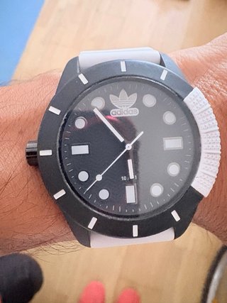 Reloj Adidas Negro y Blanco
