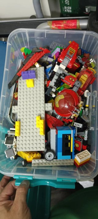 Scatole di pezzi Lego
