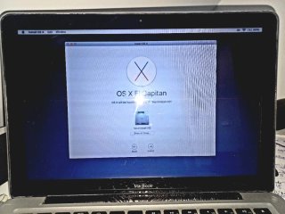 MacBook Argento 2008 con CD