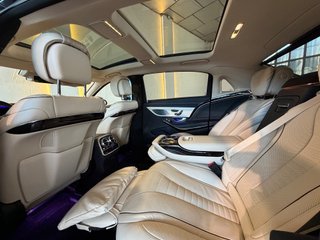 Mercedes Maybach S560