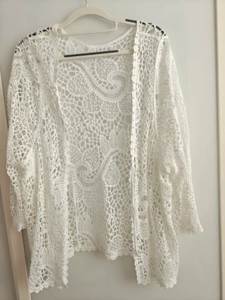 Chaqueta de encaje blanca