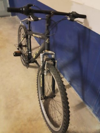 Bicicleta de Montaña Negra