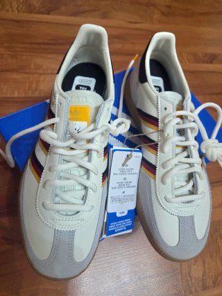 Zapatillas Adidas Spezial FIFA