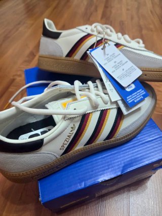 Zapatillas Adidas Spezial FIFA