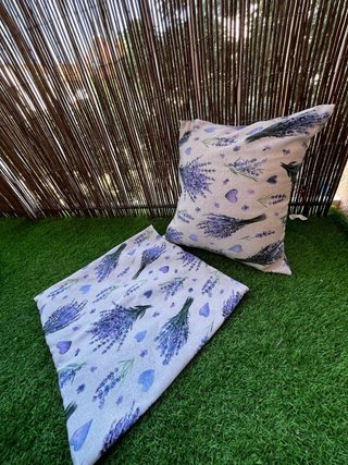 Fundas de cojín lavanda y corazones