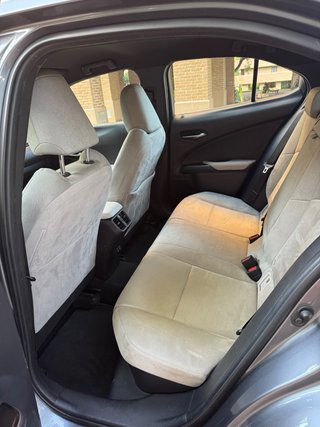 Lexus UX250h