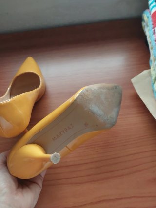 Zapatos de tacón amarillos T.36