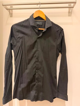 Camisas,pantalones de vestir  Remeras deportivas