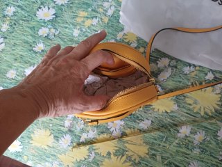 Mini borsa a tracolla Kelly Kross senape