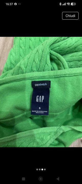 Top maglina verde a costine