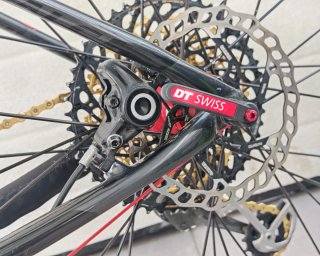 Bicicleta Cannondale Lefty Negra