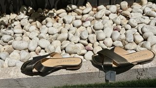 Sandalias doradas MARYPAZ