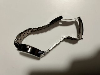 Reloj rueda de coche deportivo.