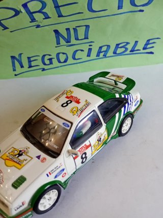 Scalextric Ford Sierra Cosworth nuevo Falta Espejo