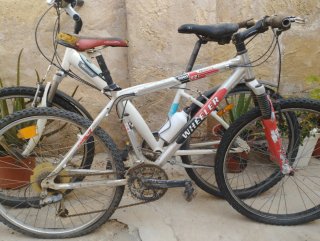 Bicicleta blanca Decathlon