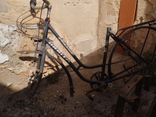 Bicicleta blanca Decathlon
