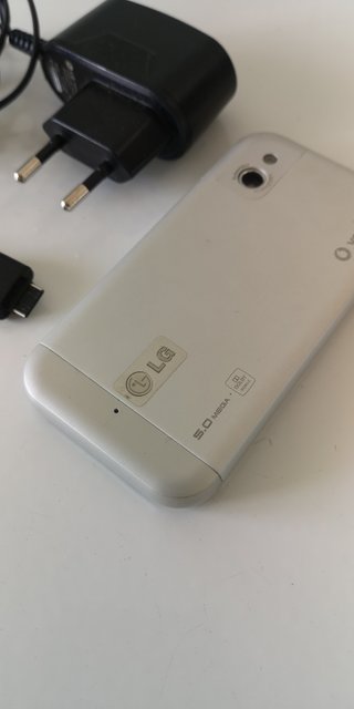 LG Mini Argento - Caricatore Incluso