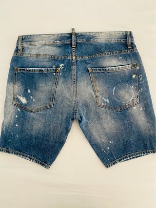 Bermuda vaquera Dsquared2 desgastada
