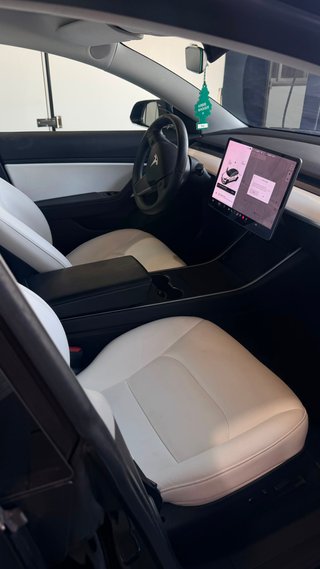 TESLA MODEL 3 - IMPECABLE