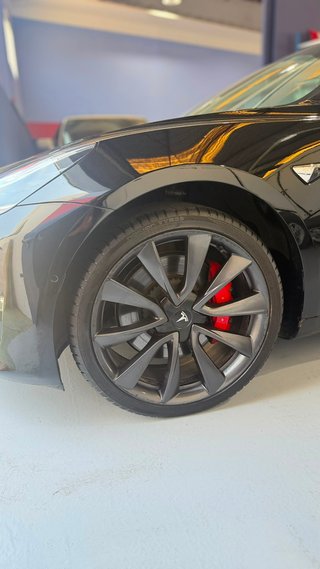 TESLA MODEL 3 - IMPECABLE
