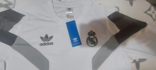Conjunto Adidas Real Madrid Blanco/Gris