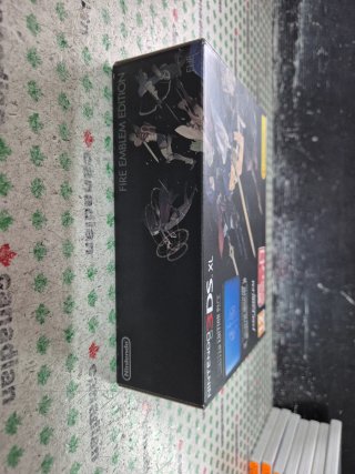NUEVA 3DS XL Edición Limitada Fire Emblem