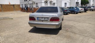 Mercedes-Benz E 220 2001