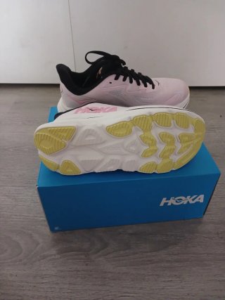 Zapatillas Hoka Clifton 10 Talla 35.5 Nuevas