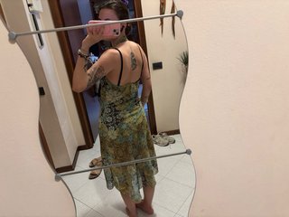 Vestito midi y2k scollo all’americana verde
