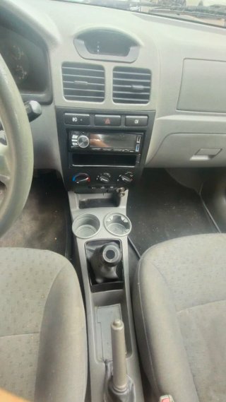 KIA Rio 2003