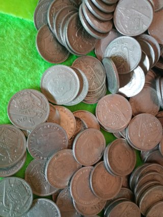 Lotto di 100 monete antiche da 5 pesetas