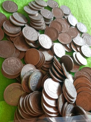 Lotto di 100 monete antiche da 5 pesetas