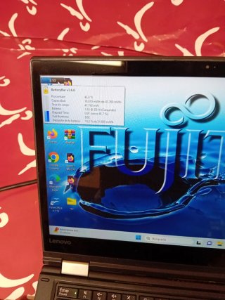 Lenovo Yoga 370 8GB RAM 256GB NVMe, táctil