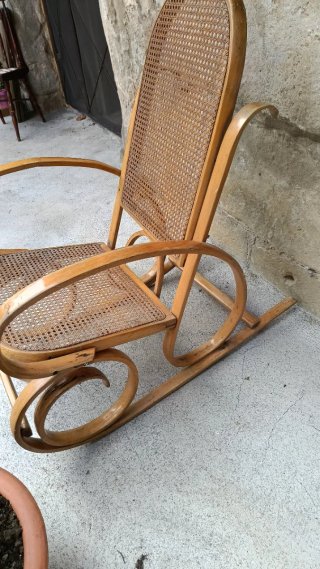 2 Mecedoras Rattan y Madera