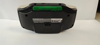 Game Boy Advance nera con extra