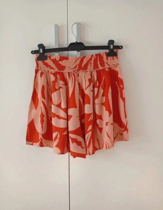 Short pantalón corto fluido talla M