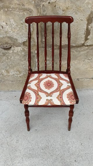 Sedia in legno vintage con rivestimento