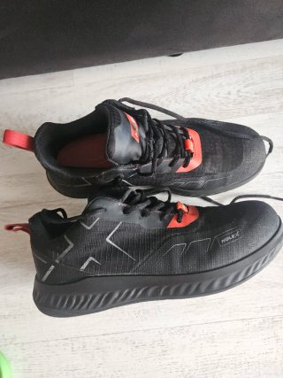 Zapatos de seguridad HOLEX negros y rojos
