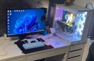 PC Gaming ASUS Blanco y Negro