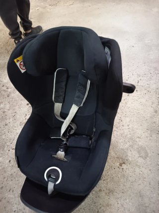 Silla de coche GB negra