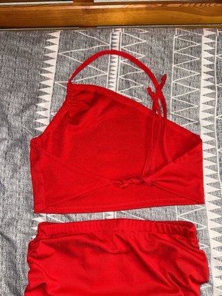 Conjunto Shein Top y Falda Rojo Talla M