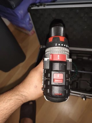 Taladro Parkside con maletín y accesorios