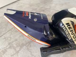 Piloto RC Repsol Honda Nitro