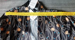 Bata Aubade de seda con encaje sin estrenar