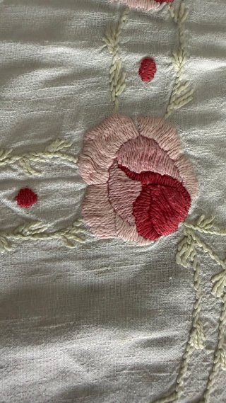 Tovaglia lino vintage anni '60 ricamata a mano